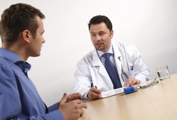 consulta-medica_homem_cancer-5285308936604